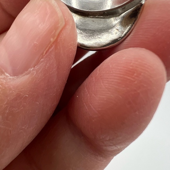 Elegant Silver Ring with Purple Stone Vintagr - Picture 7 of 11